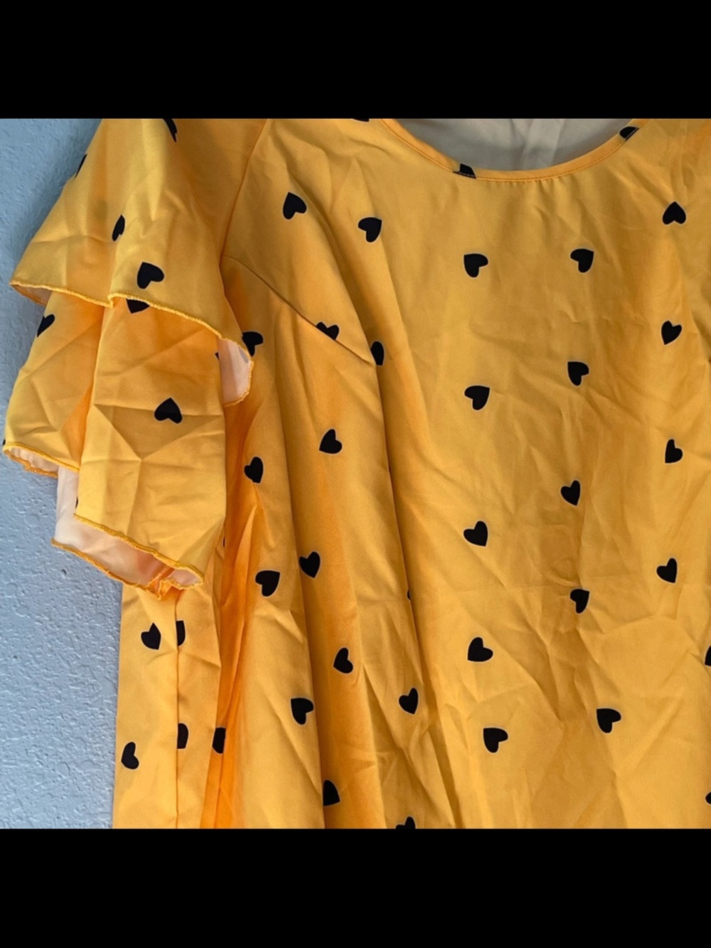 SHEIN Yellow Heart Print Flutter Sleeve Blouse - Picture 2 of 3